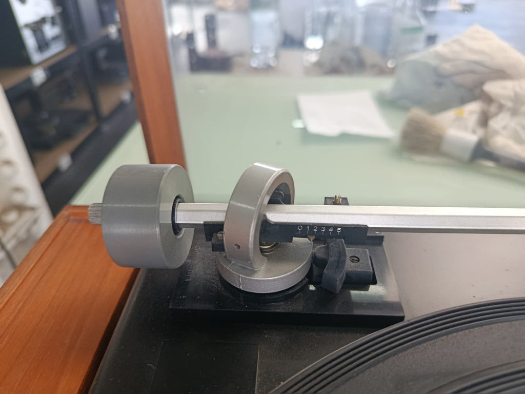 GARRARD AP 76 IN BUSH AREANA PLINTH TURNTABLE