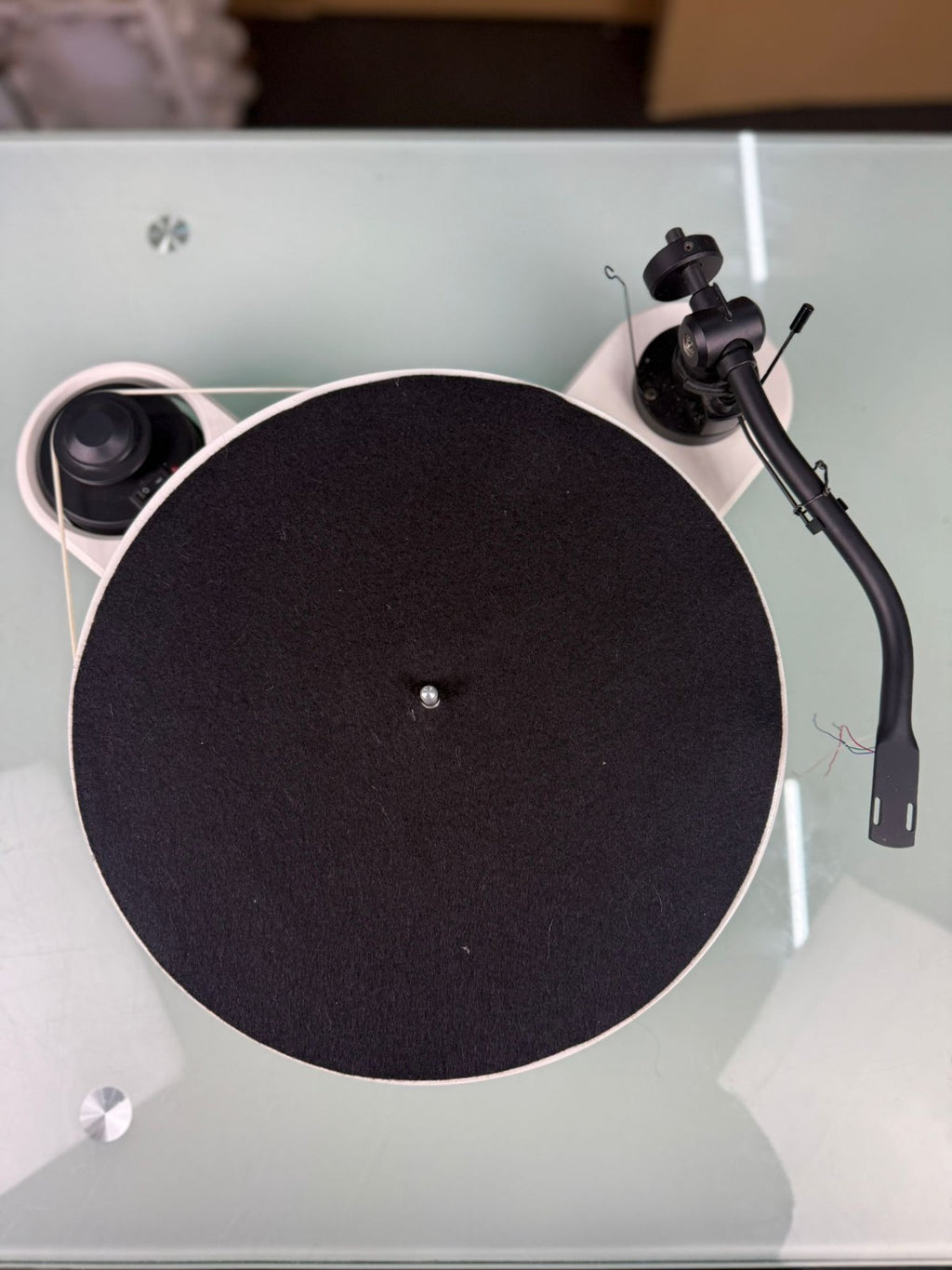 PRO-JECT RPM 1.3 GENIE WHITE TURNTABLE