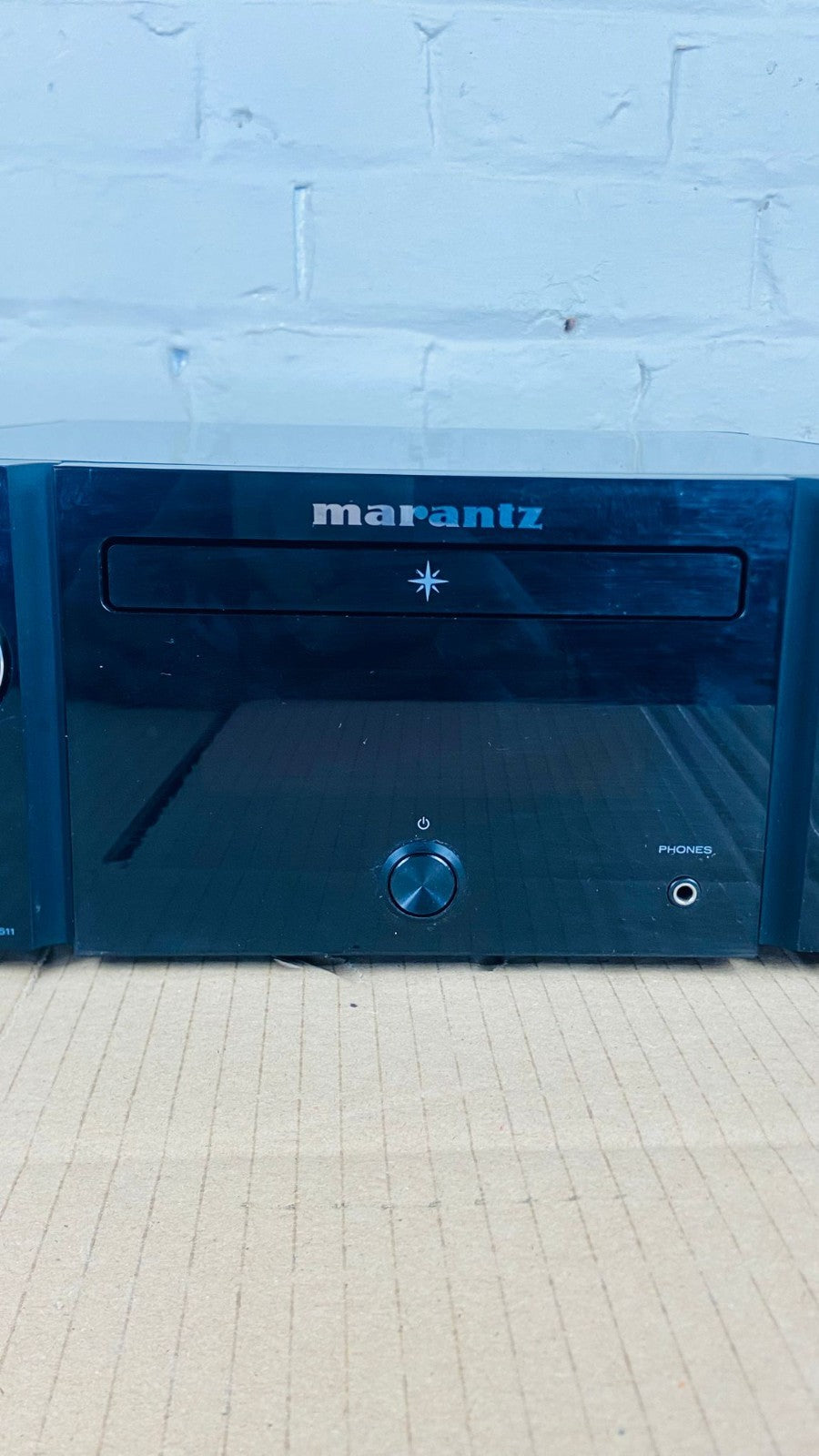 MARANTZ M CR611 CD RECEIVER WITH REMOTE