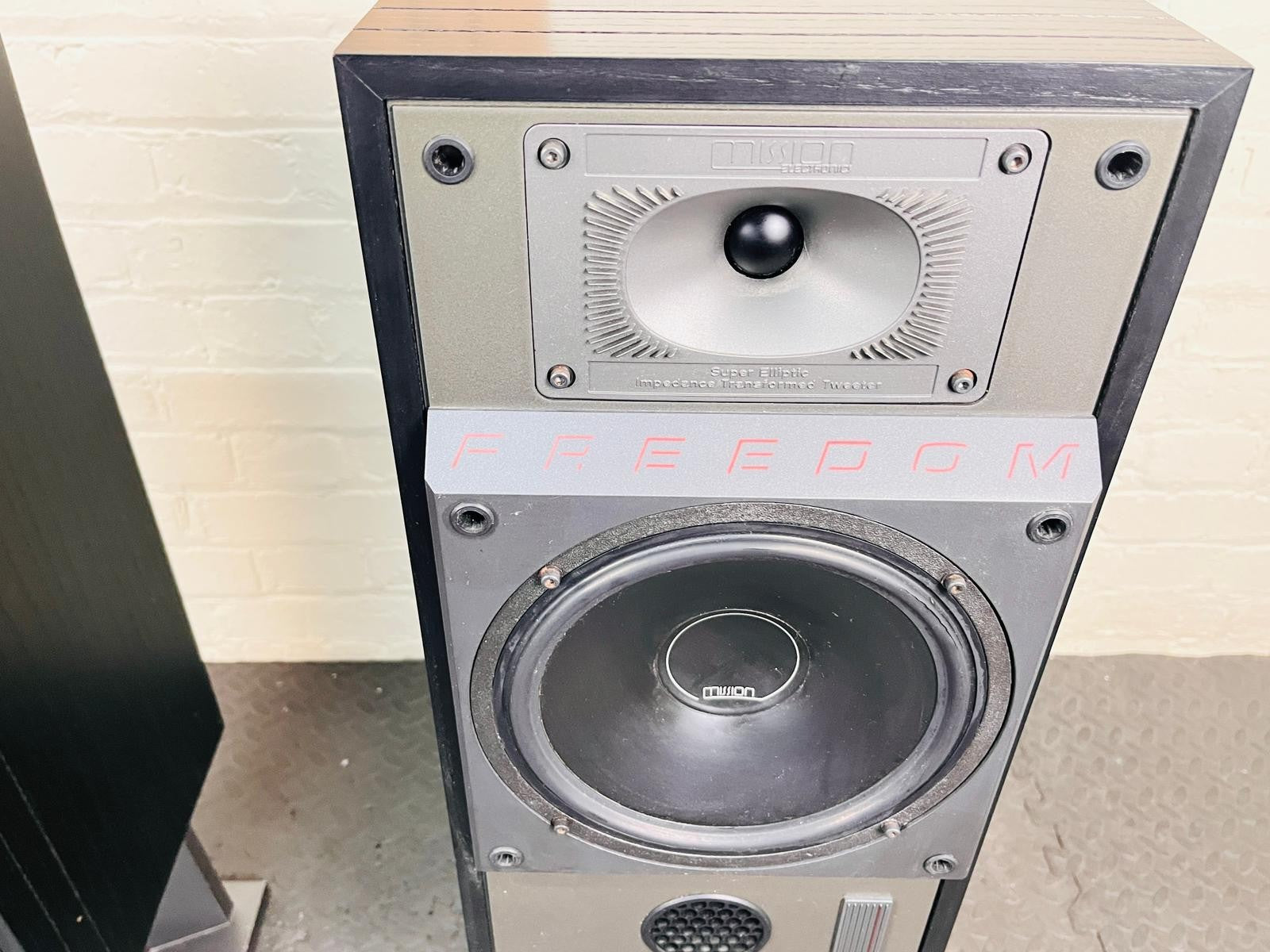 MISSION 770 FREEDOM SPEAKERS WITH ORIGINAL STANDS