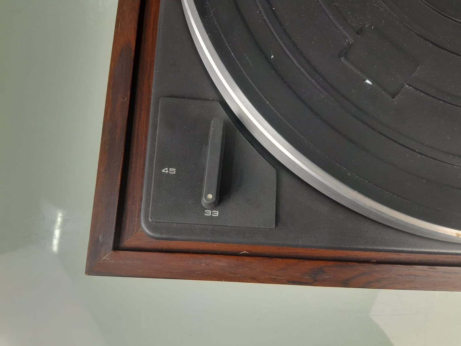 TRIO KP 2022 A STEREO TURNTABLE RECORD PLAYER