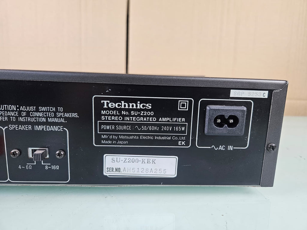 TECHNICS SU Z200 STEREO INTEGRATED AMPLIFIER