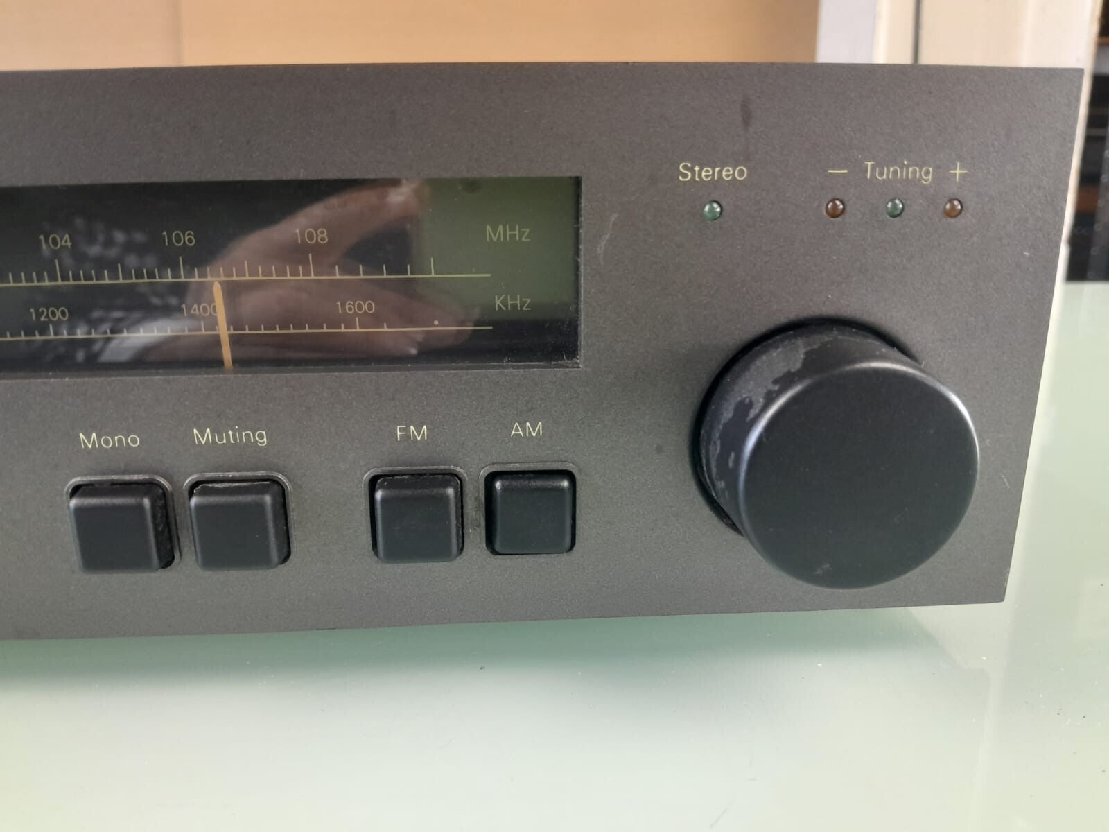 NAD 4020A AM/FM STEREO TUNER