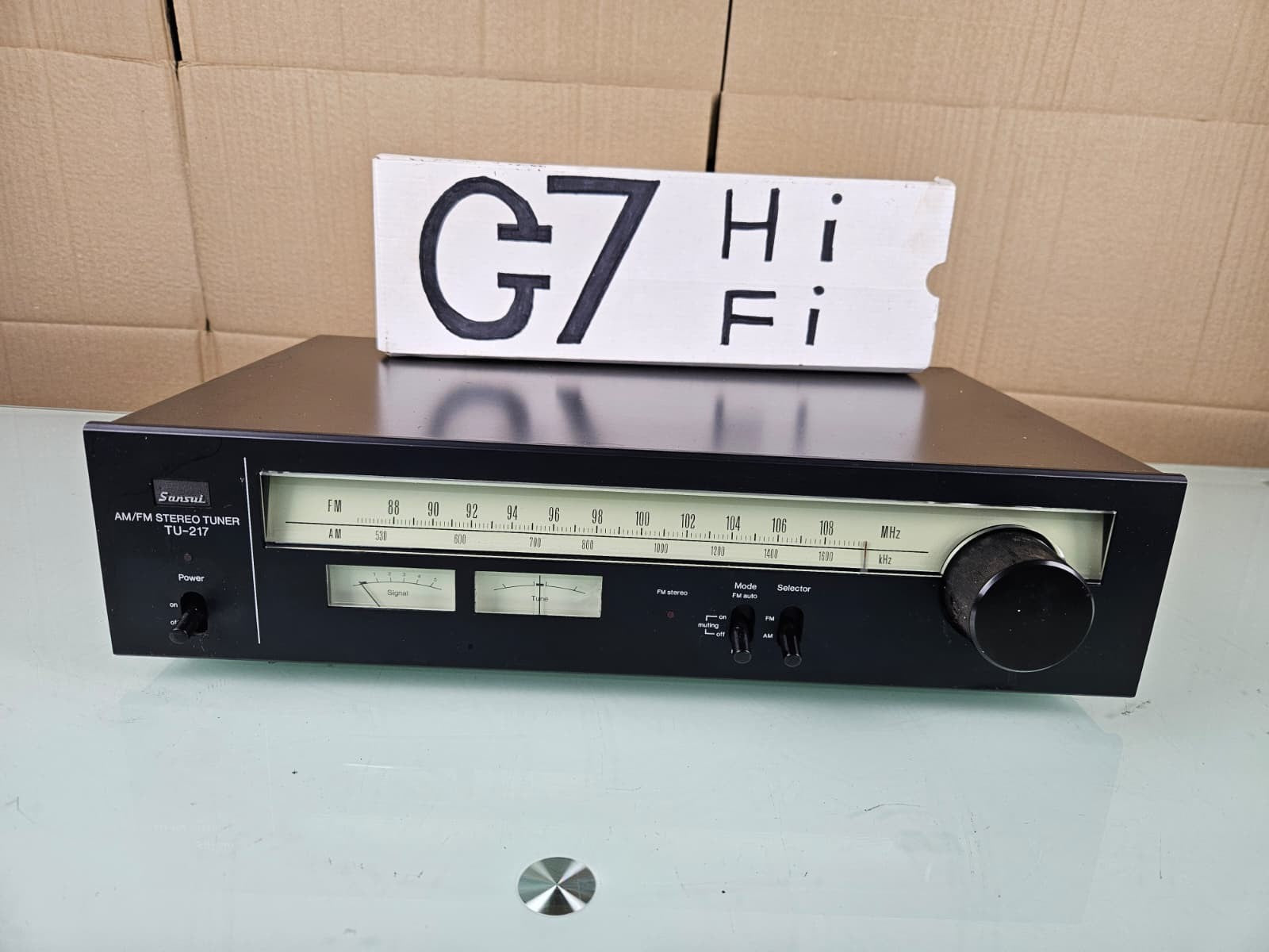 SANSUI TU 217 AM/FM STEREO TUNER