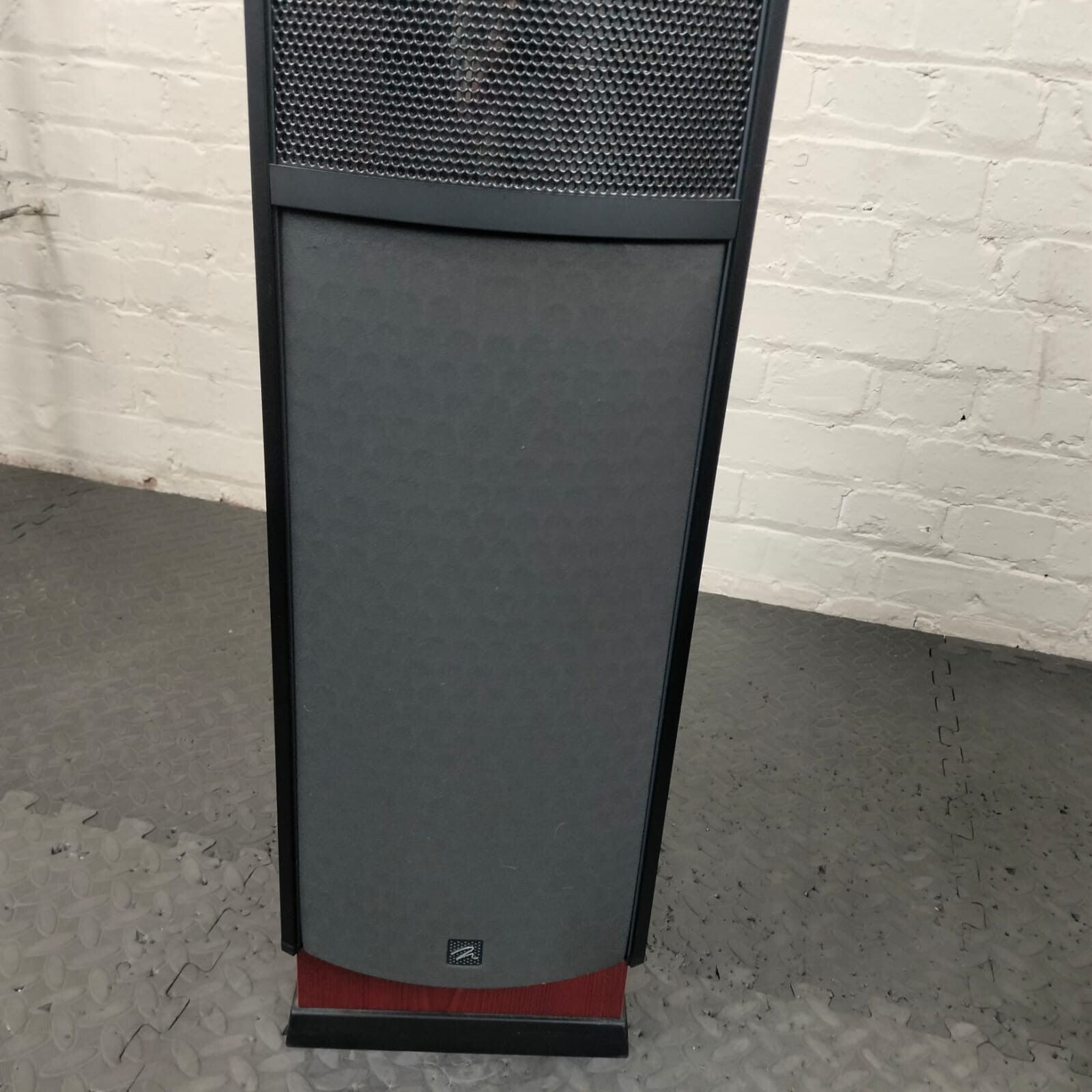 MARTIN LOGAN PURITY HYBRID ELECTROSTATIC FLOOR STANDING SPEAKERS