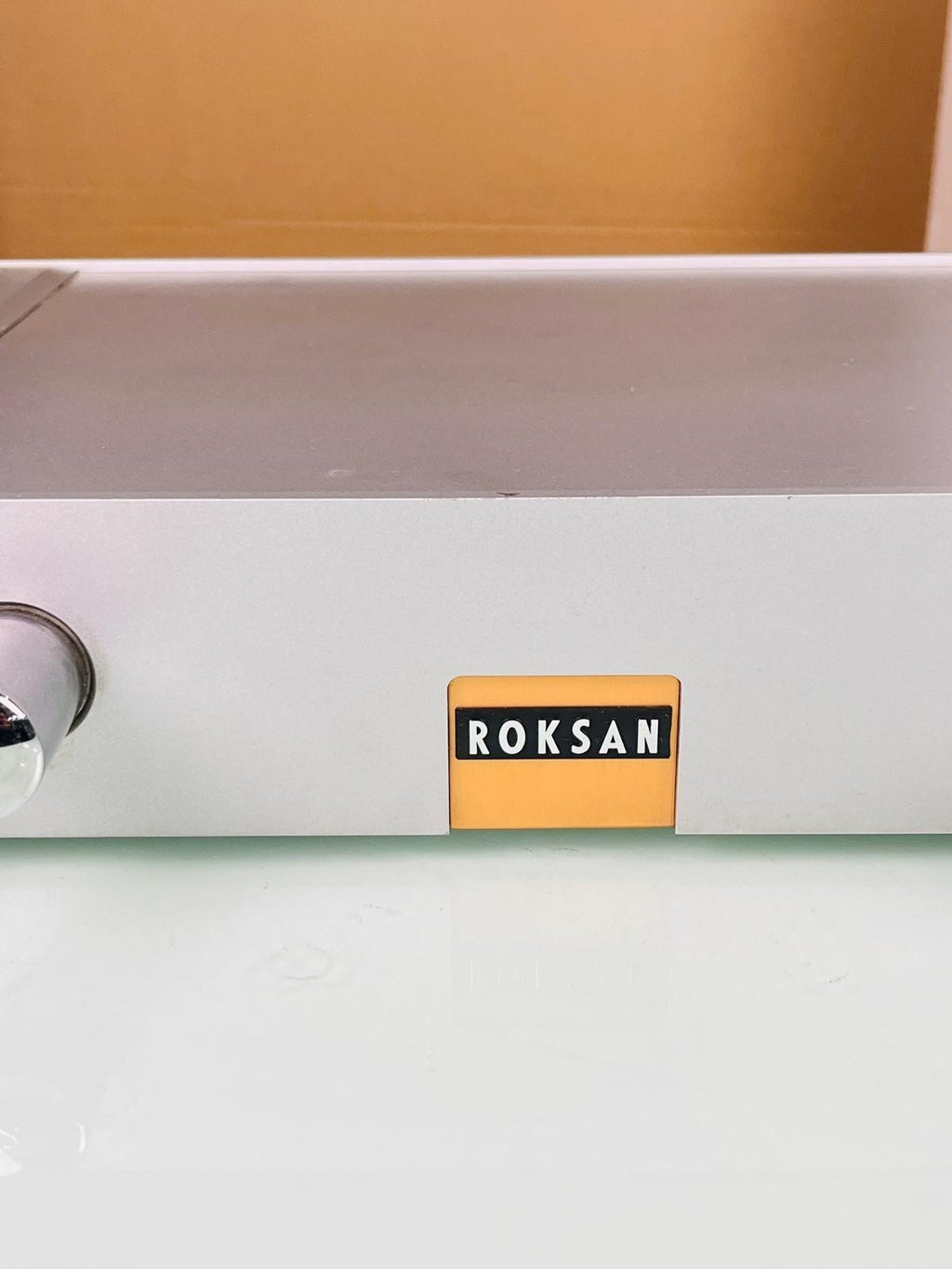 ROKSAN ROK L2 PRE AMPLIFIER WITH ROK DS4 POWER SUPPLY