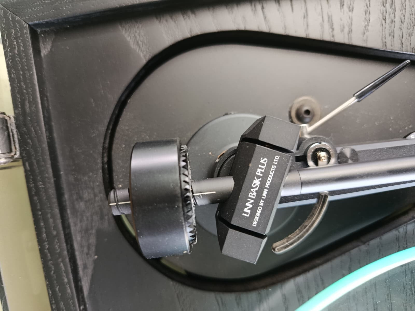 SYSTEMDEK IIX TURNTABLE WITH LINN BASIK PLUS TONEARM