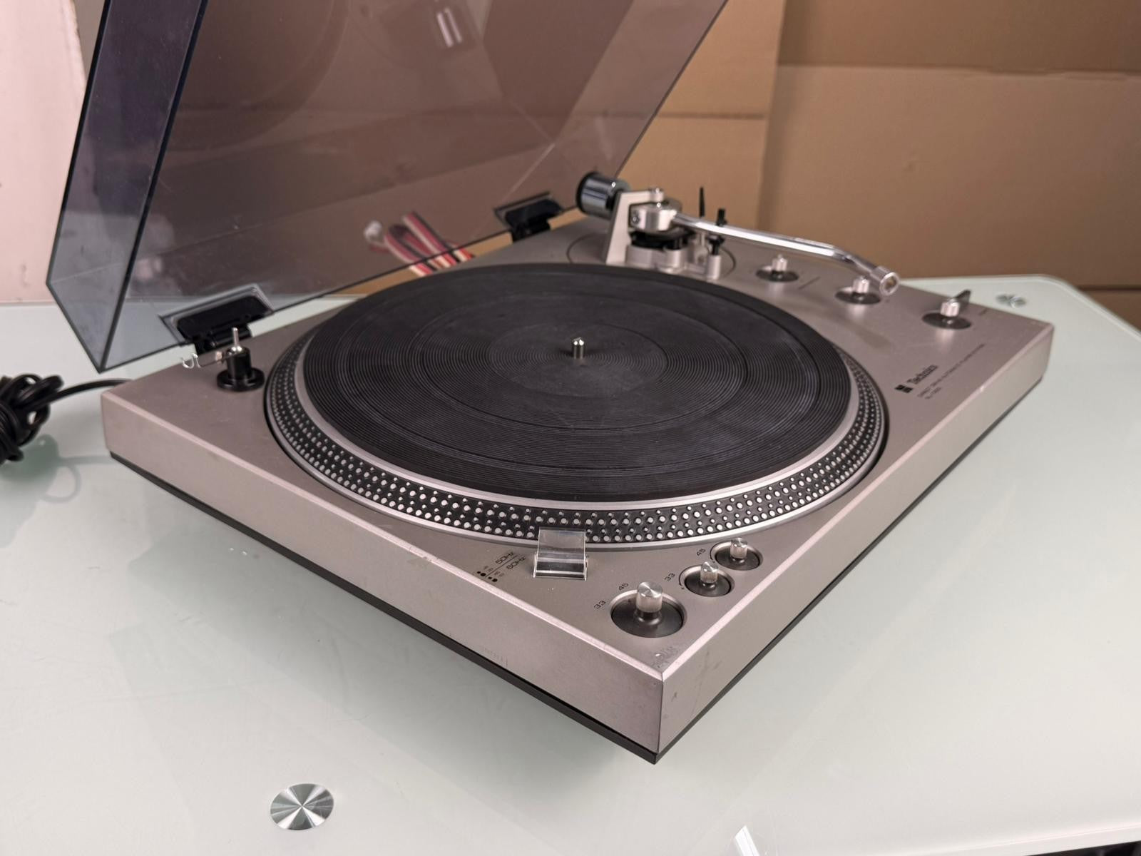 TECHNICS SL 1300 DIRECT DRIVE AUTOMATIC PLAYER SYSTEM TURNTABLE