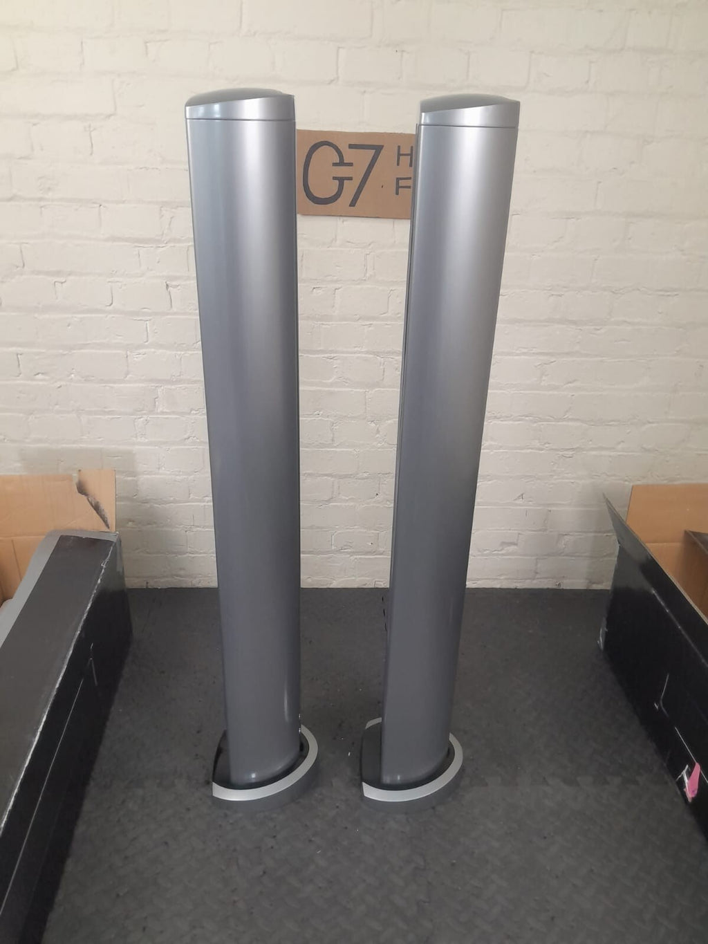 TANNOY ARENA HIGHLINE 500 TOWER SILVER FLOOR STANDING SPEAKERS
