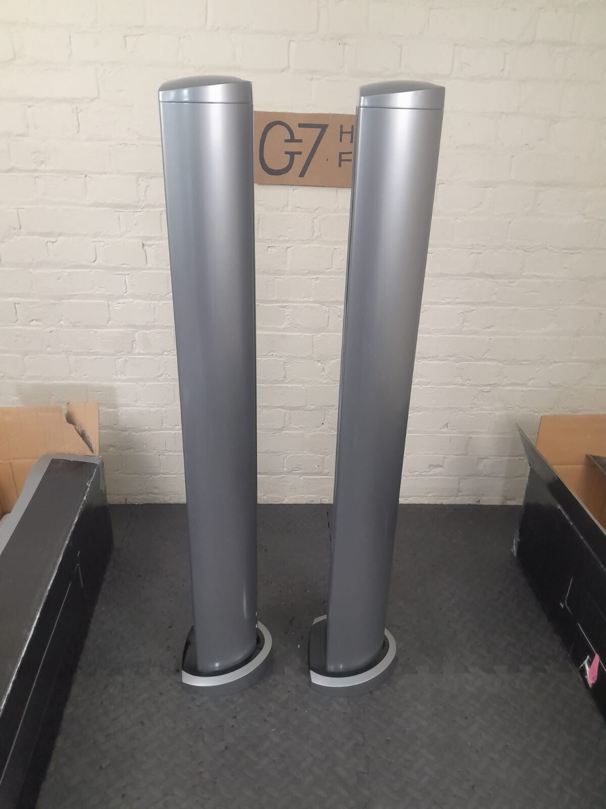 TANNOY ARENA HIGHLINE 500 TOWER SILVER FLOOR STANDING SPEAKERS