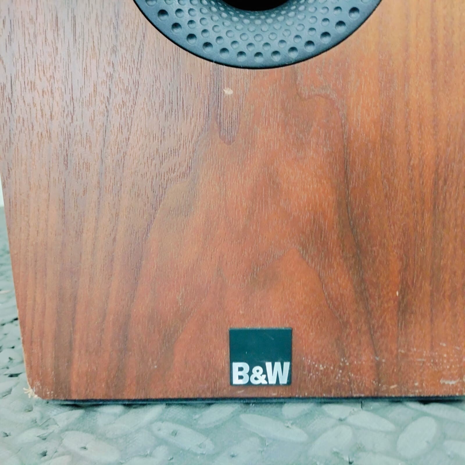 BOWERS & WILKINS B&W 703 FLOOR STANDING SPEAKERS