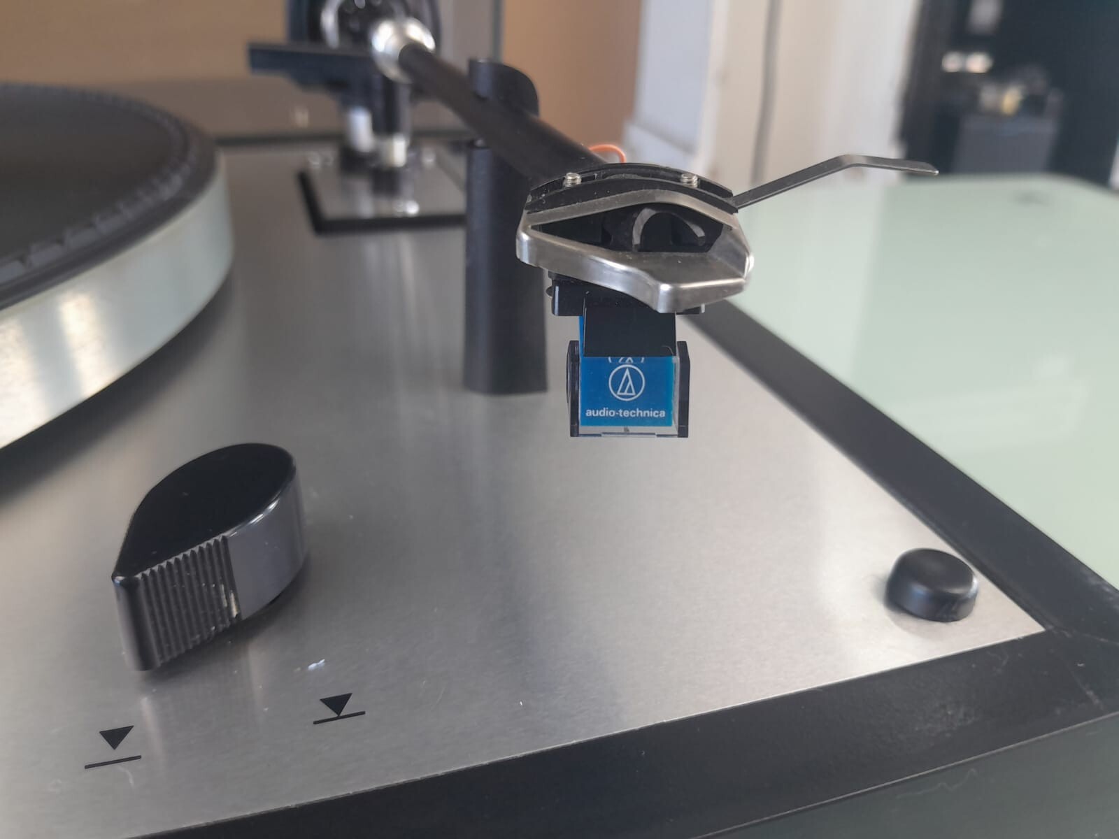 THORENS TD 166 MKII AUDIO TECHNICA CARTRIDGE TURNTABLE