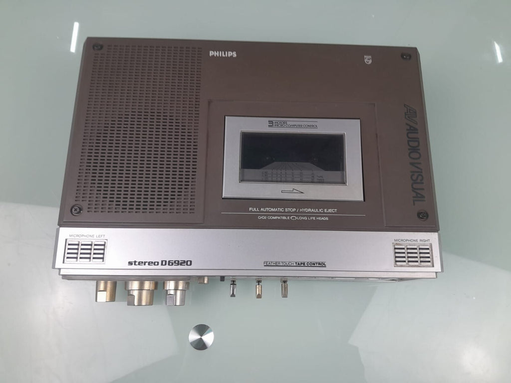 PHILIPS D 6920 PORTABLE STEREO CASSETTE RECORDER