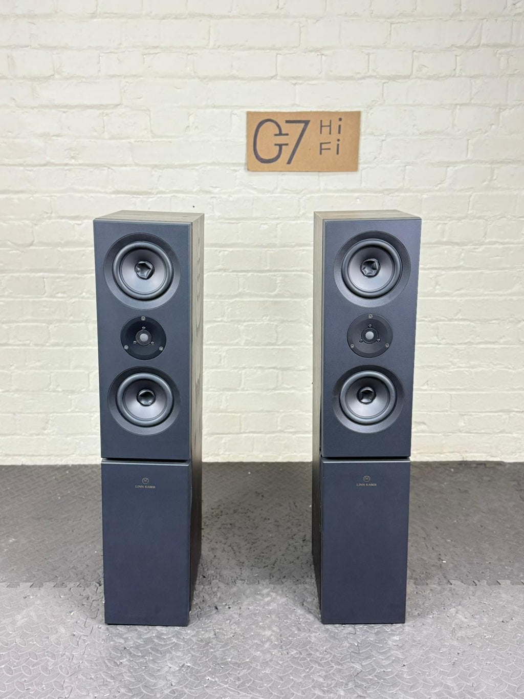 LINN KABER FLOOR STANDING SPEAKERS