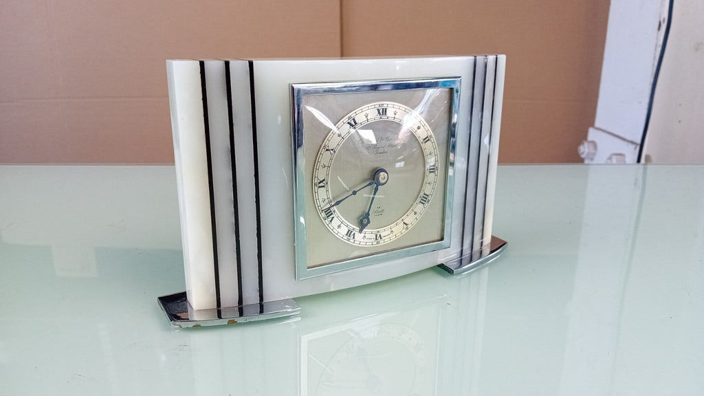 GARRARD & CO LTD AN ELLIOTT CLOCK MANTLE CLOCK