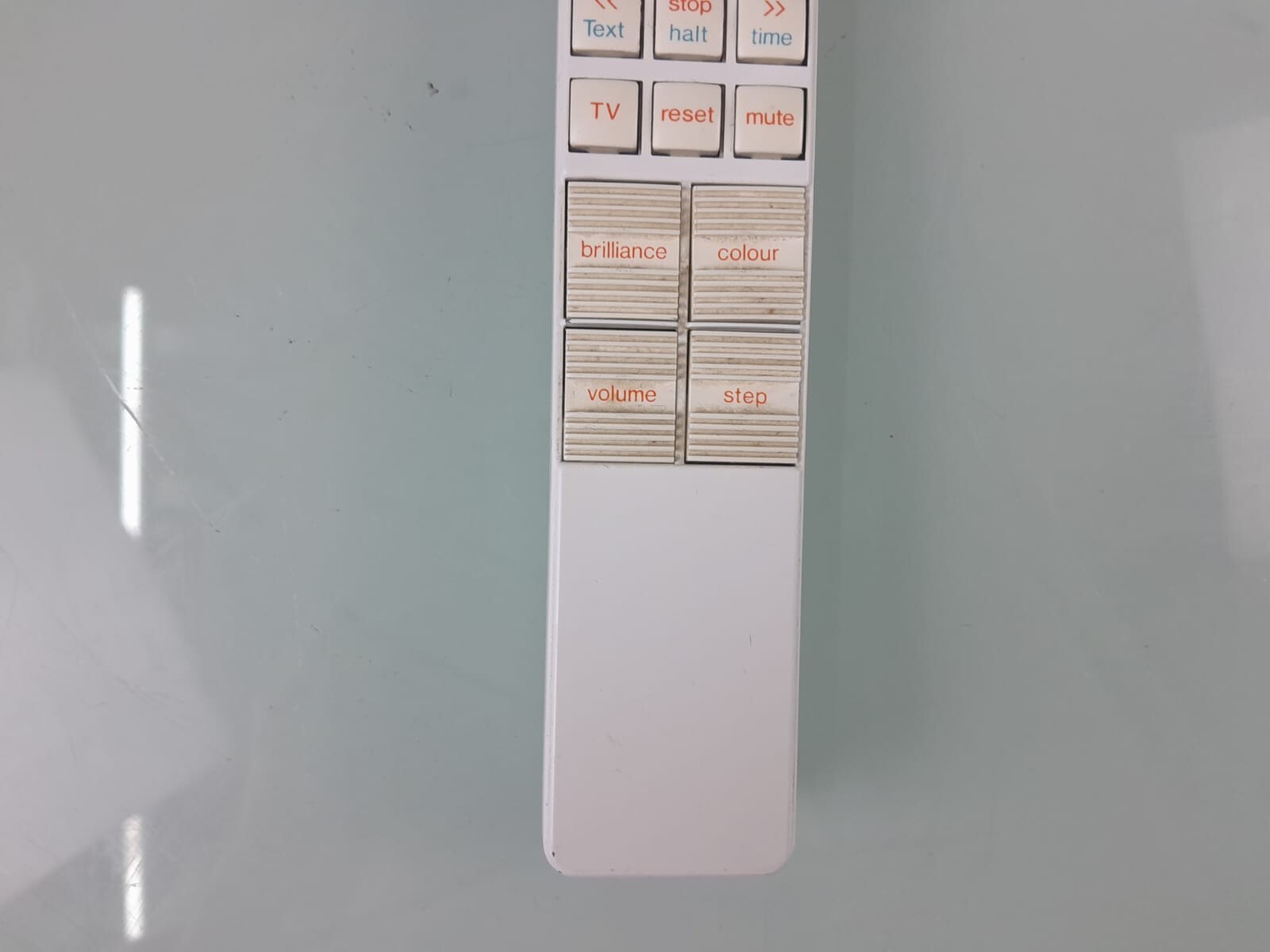 B&O BANG & OLUFSEN BEOVISION VIDEO TERMINAL REMOTE CONTROL #002