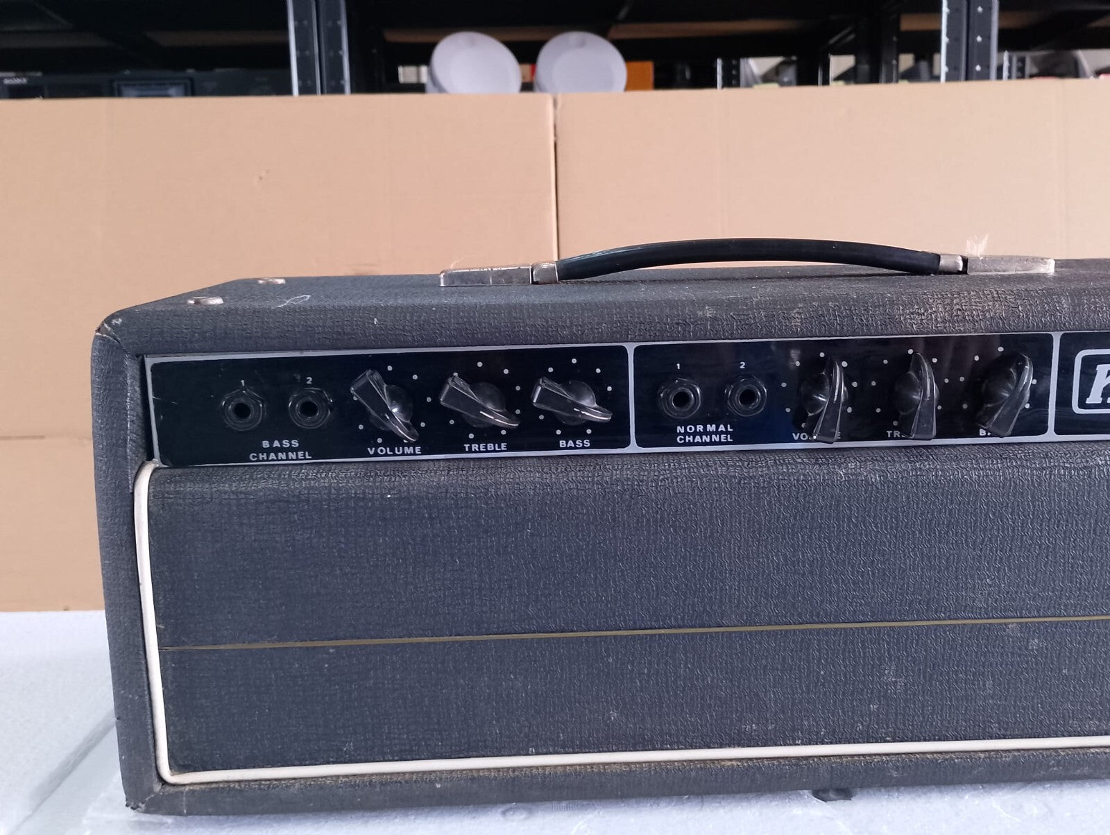 KELLY VALVE TUBE GUITAR AMPLIFIER