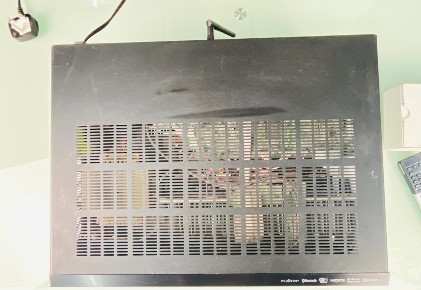 YAMAHA RX V679 NATURAL SOUND AV RECEIVER WITH REMOTE