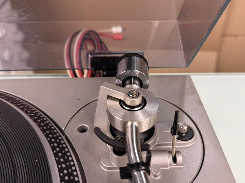 TECHNICS SL 1300 DIRECT DRIVE AUTOMATIC PLAYER SYSTEM TURNTABLE