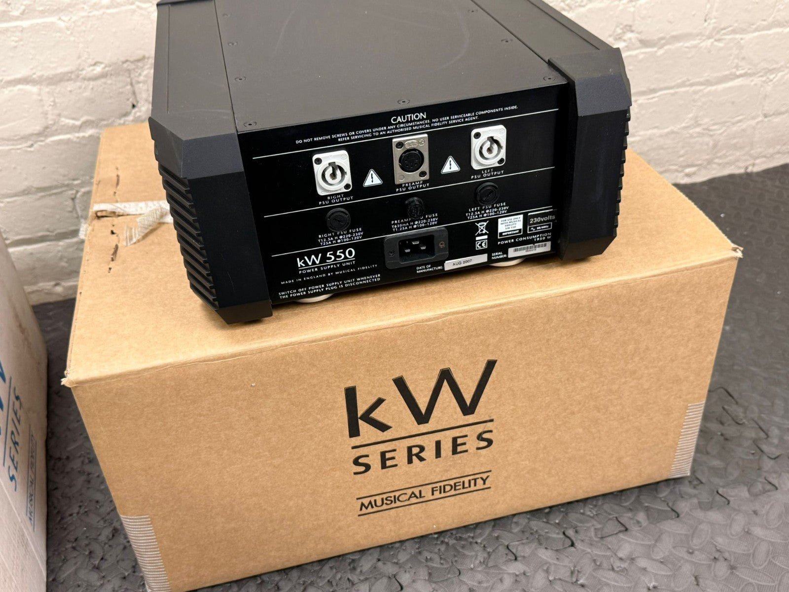 SERVICED MUSICAL FIDELITY KW 550 INTEGRATED AMPLIFIER & KW 550 POWER SUPPLY