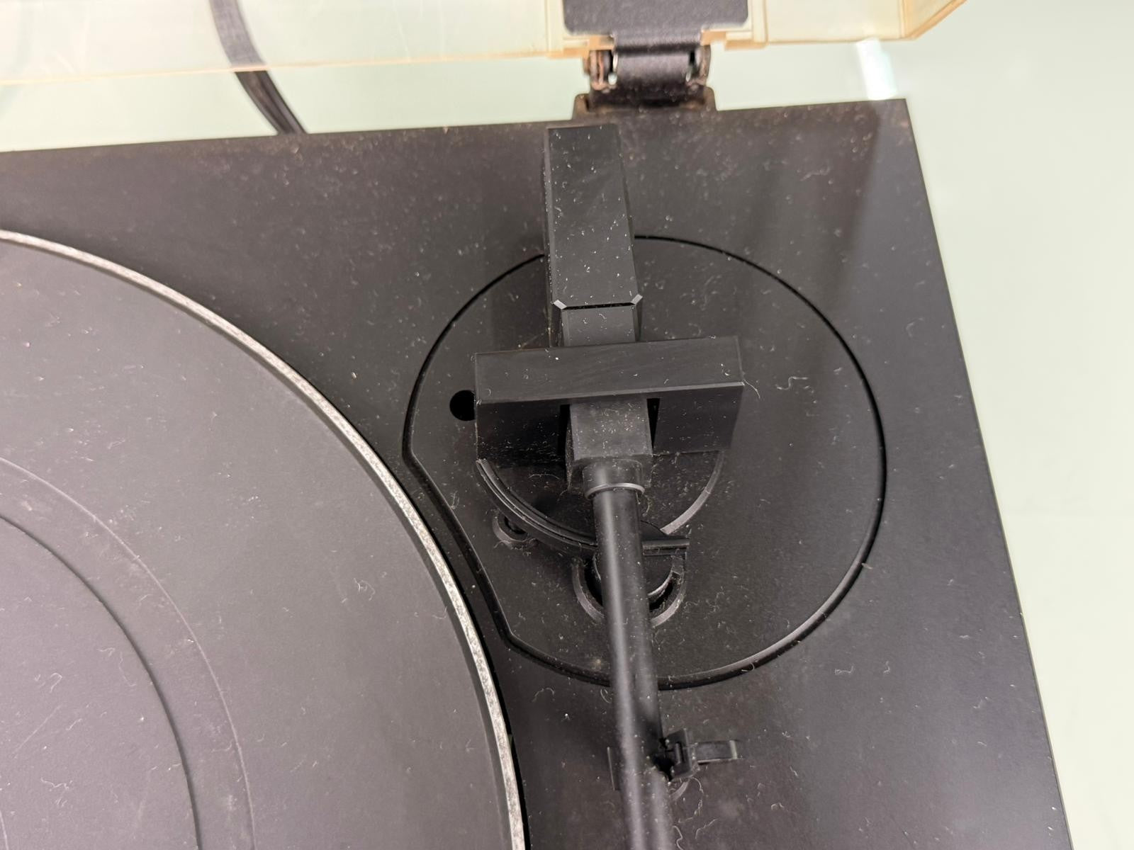 PIONEER PL 130 AUTO RETURN STEREO TURNTABLE