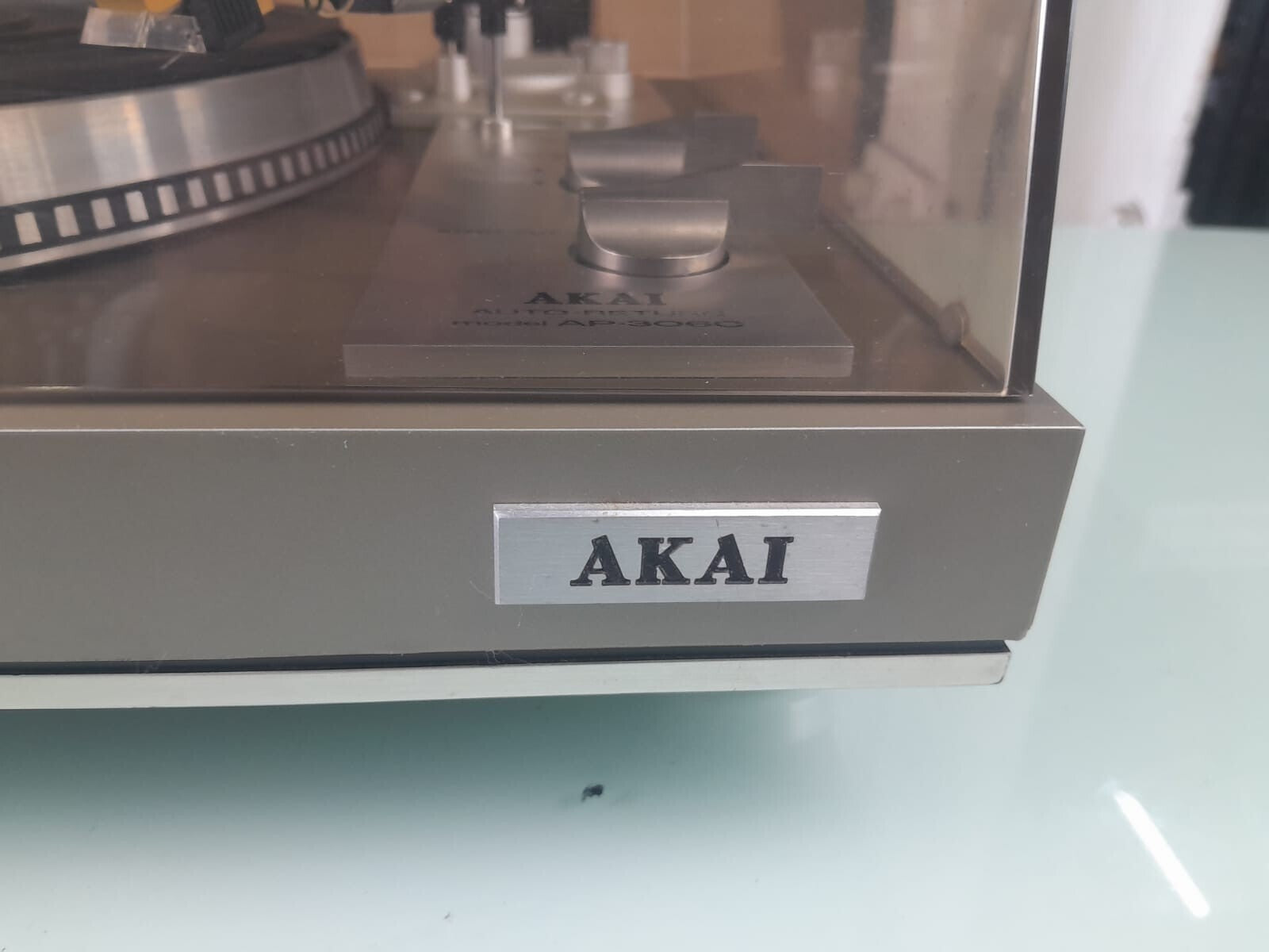 AKAI AP 306C DIRECT DRIVE AUTO RETURN TURNTABLE PC 100 STYLUS