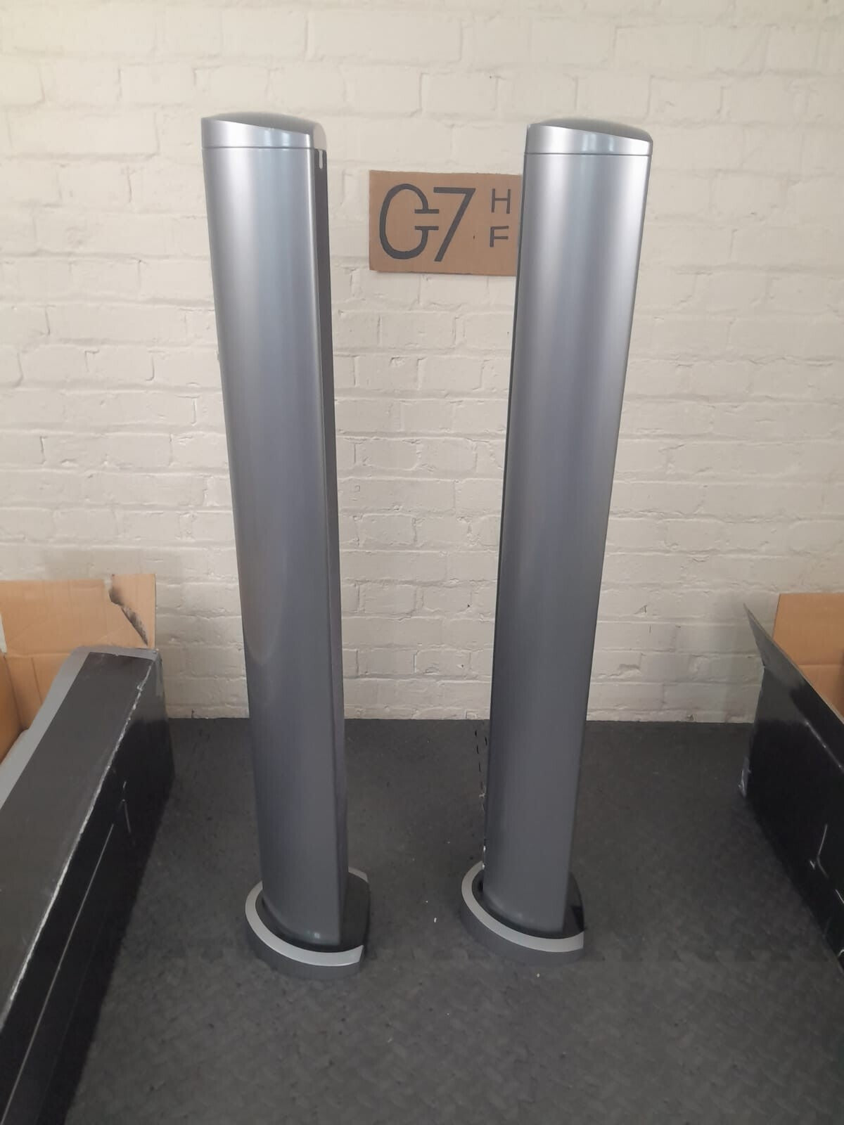 TANNOY ARENA HIGHLINE 500 TOWER SILVER FLOOR STANDING SPEAKERS