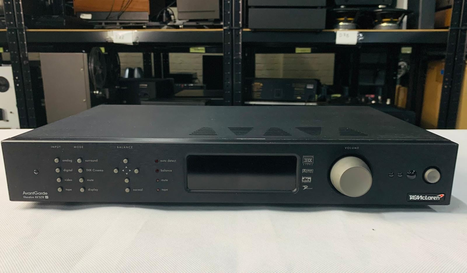 TAG MCLAREN AVANTGRADE THEATRE AV32R SL PRE AMPLIFIER