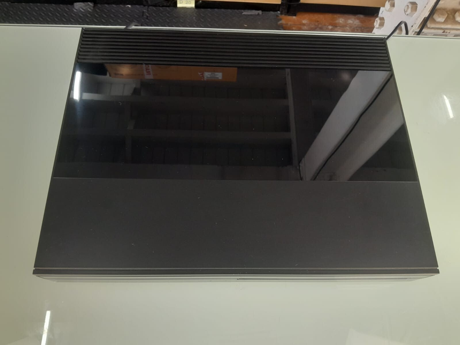 BANG & OLUFSEN B&O BEOGRAM CD 7000 CD PLAYER