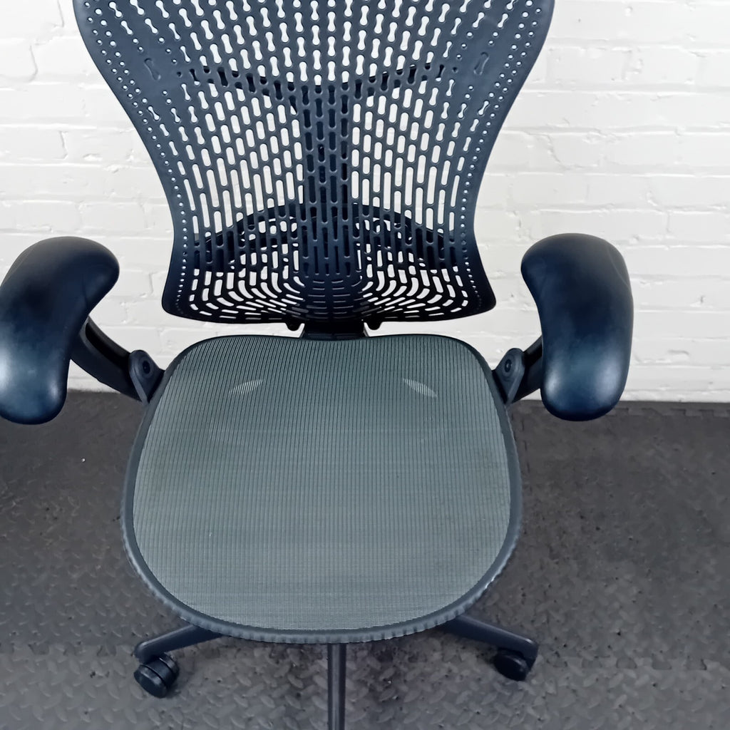 Herman Miller mira office boss Chair