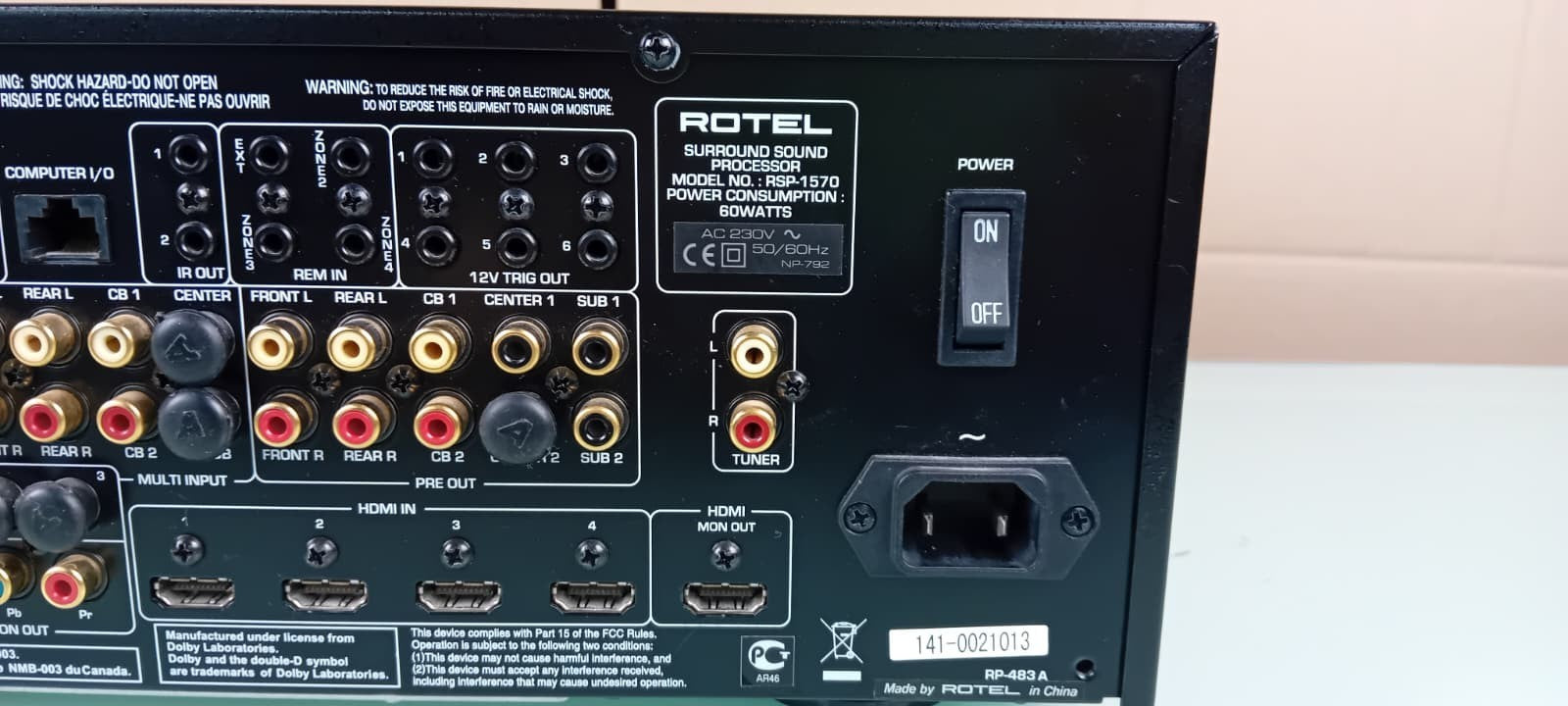 ROTEL RSP 1570 SURROUND SOUND PROCESSOR