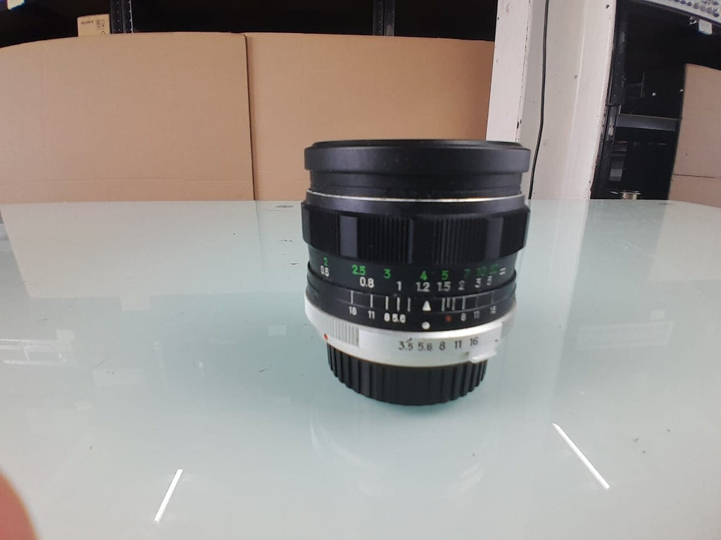 MINOLTA MC W.ROKKOR-SG 28MM F/3.5 LENS