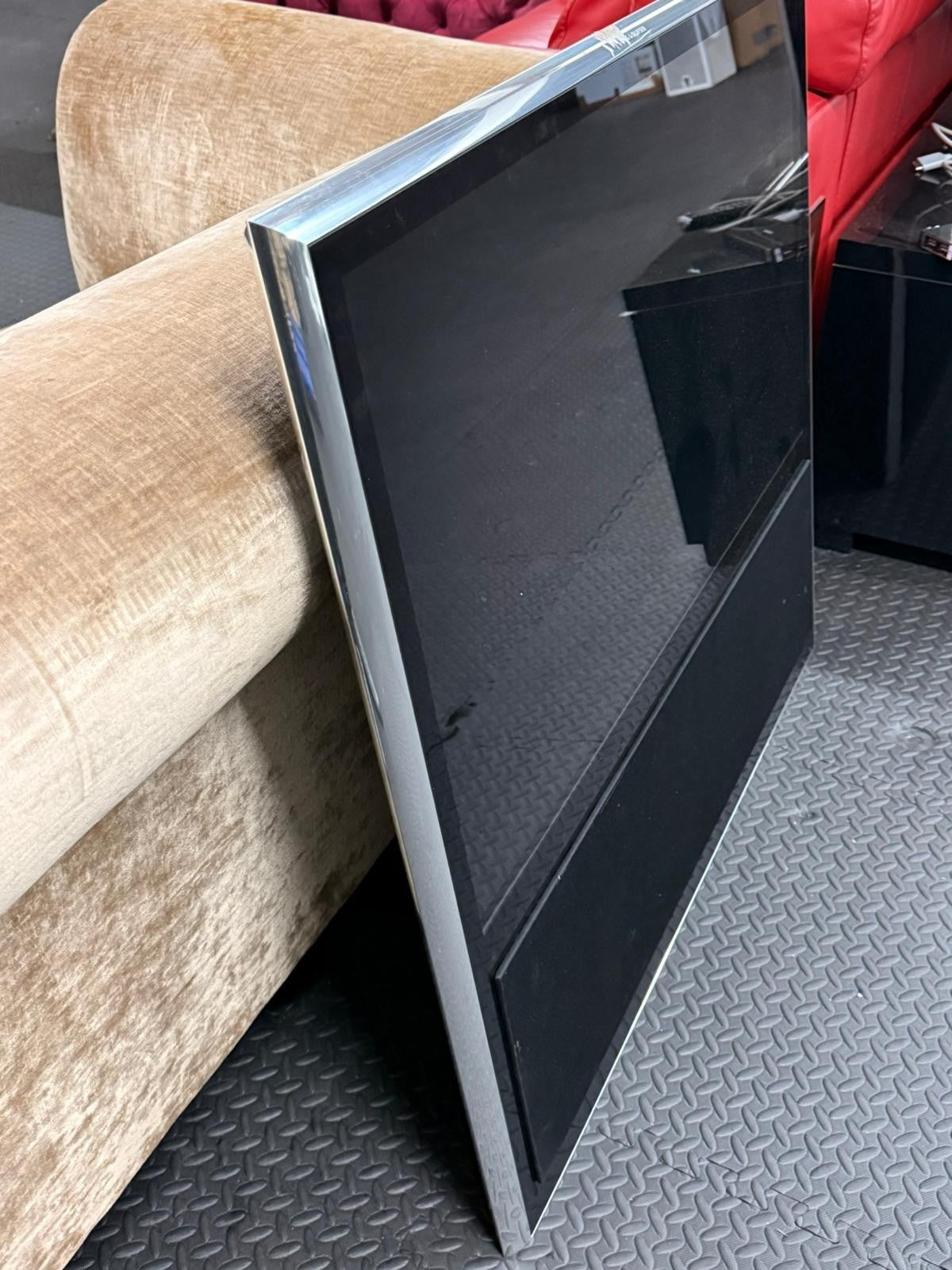 BANG & OLUFSEN B&O BEOVISION 11 40 INCH TV