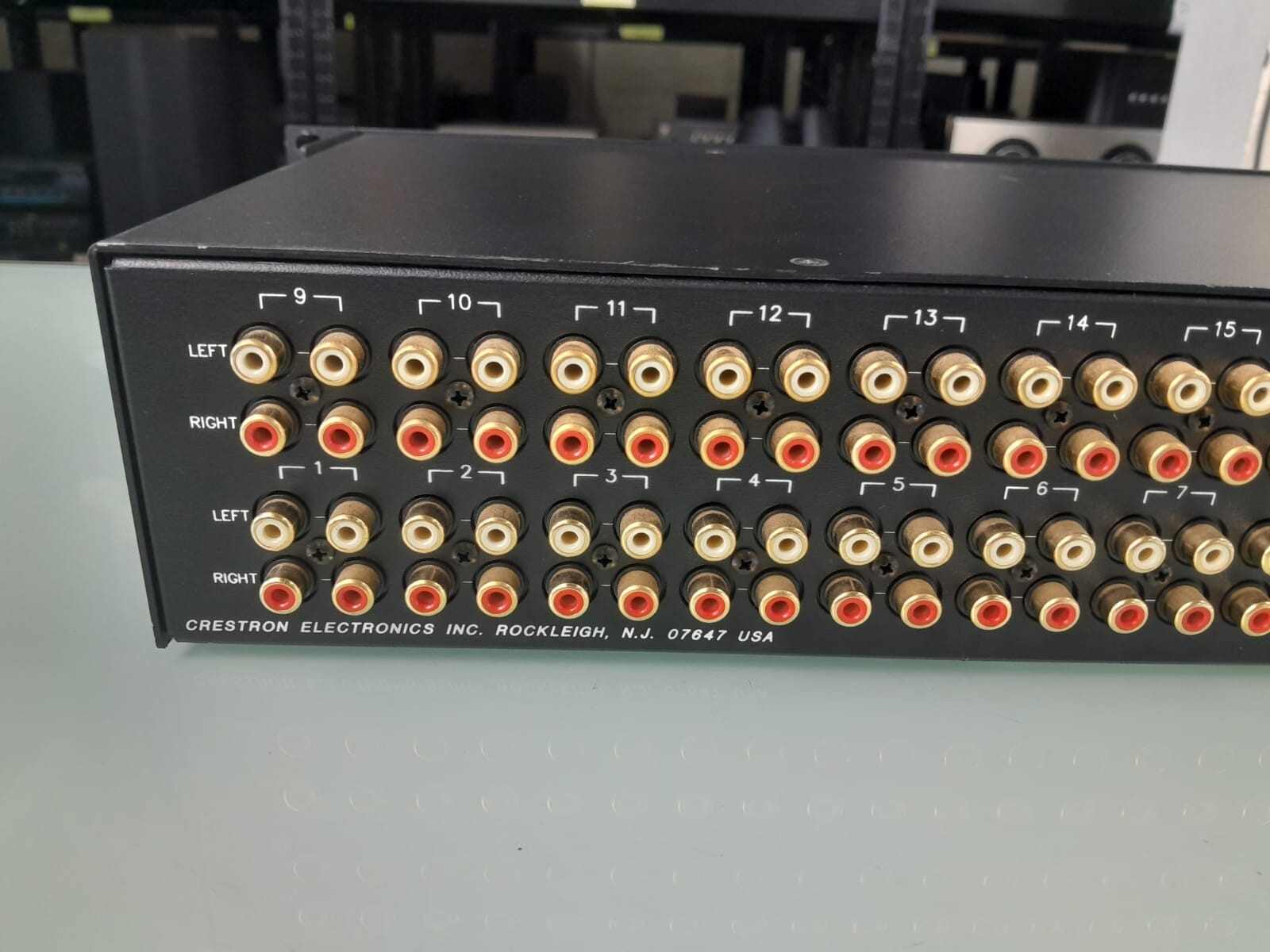 CRESTRON CNX BIPAD8 PROFESSIONAL AUDIO DISTRIBUTION PROCESSOR #002