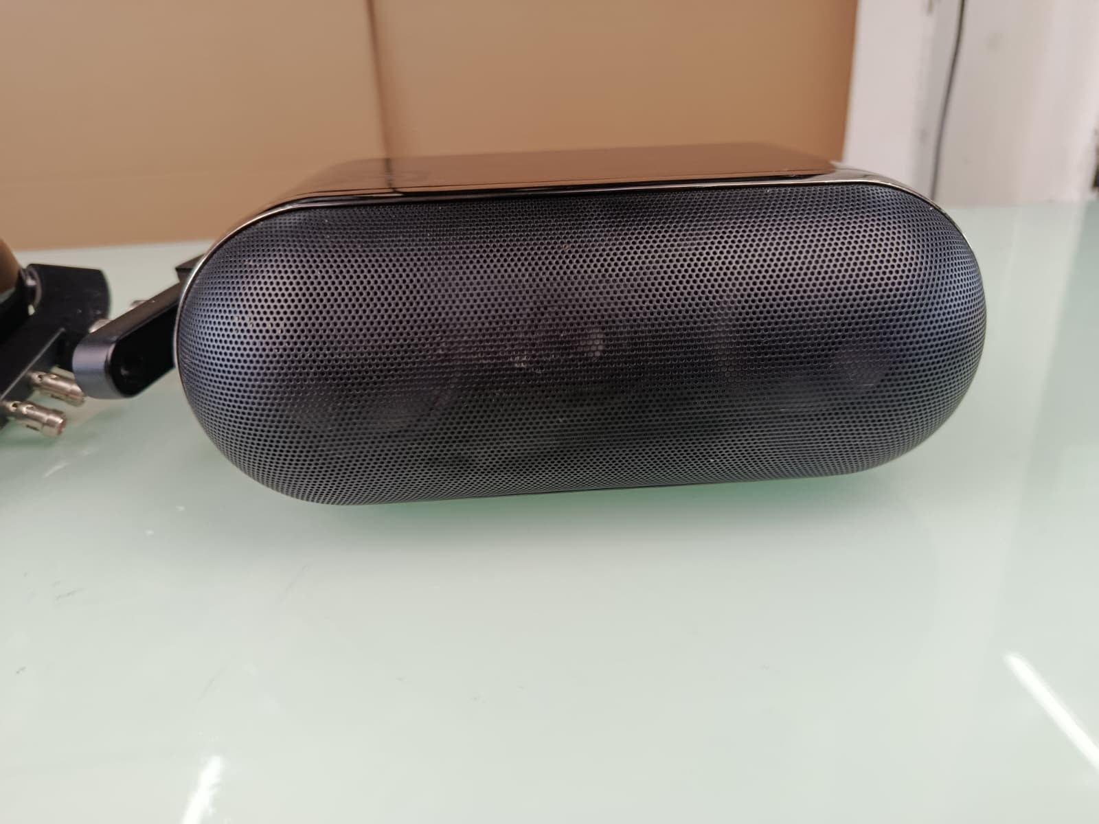 Q ACOUSTICS 7000lri SPEAKERS