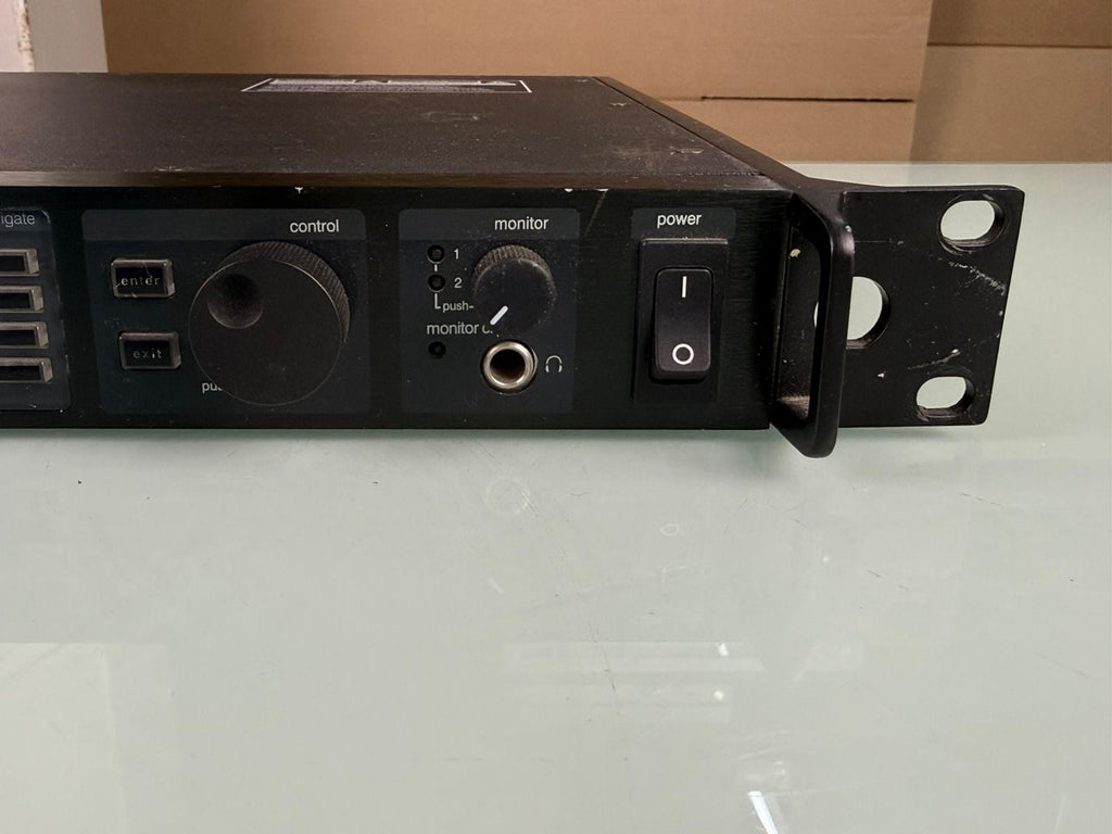Shure UR4D J5E Dual Channel Wireless Receiver 578-638 MHz #003