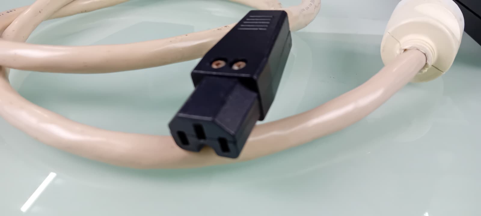 YBA DIAMOND AC POWER CABLE KETTLE EU #002