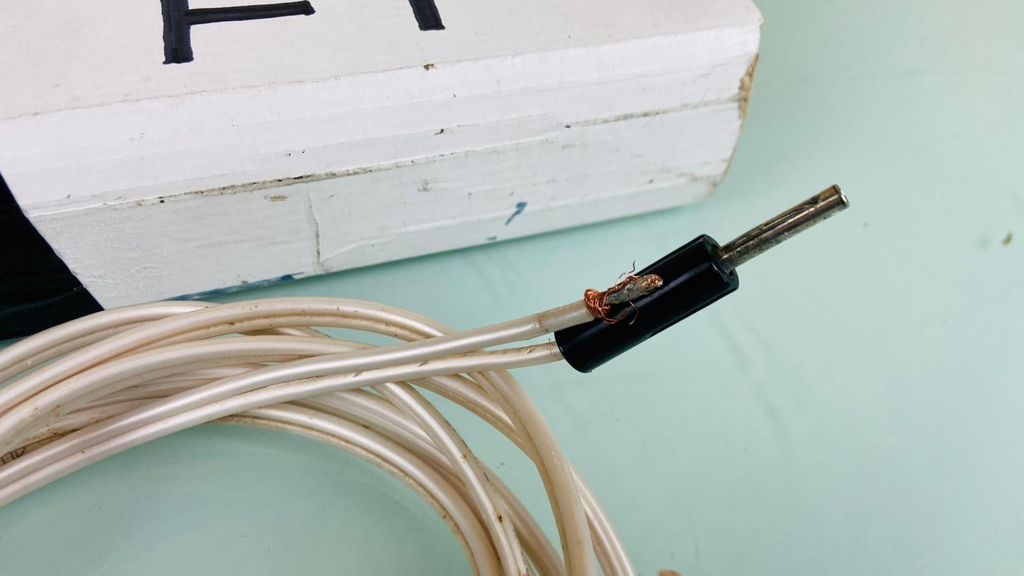 QED BALANCED DESIGN CONCEPT SPEAKER CABLE