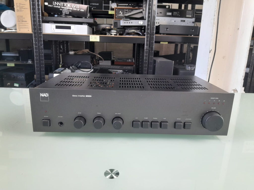 NAD 3020A STEREO AMPLIFIER