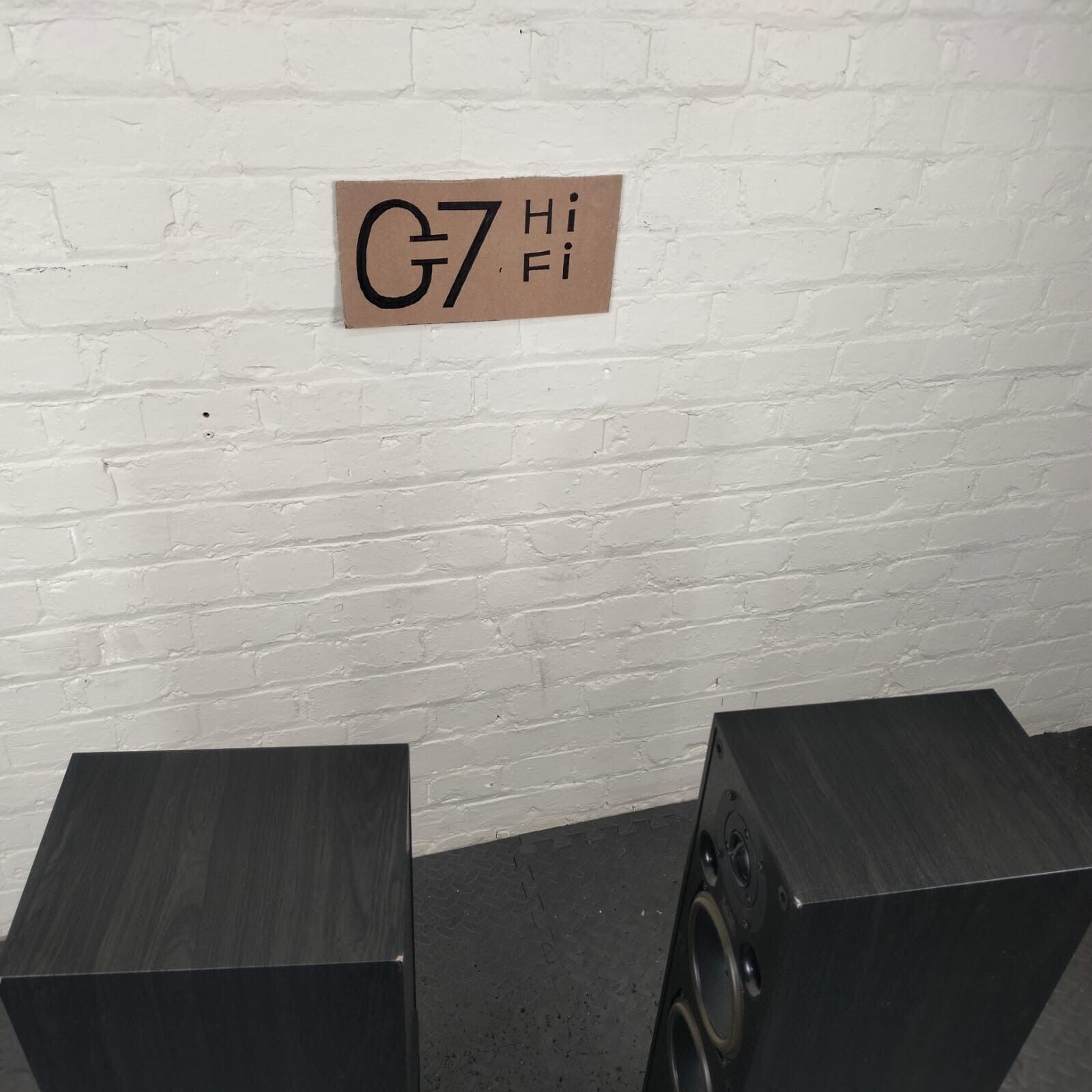 ACOUSTIC ENERGY AE109 FLOOR STANDING SPEAKERS