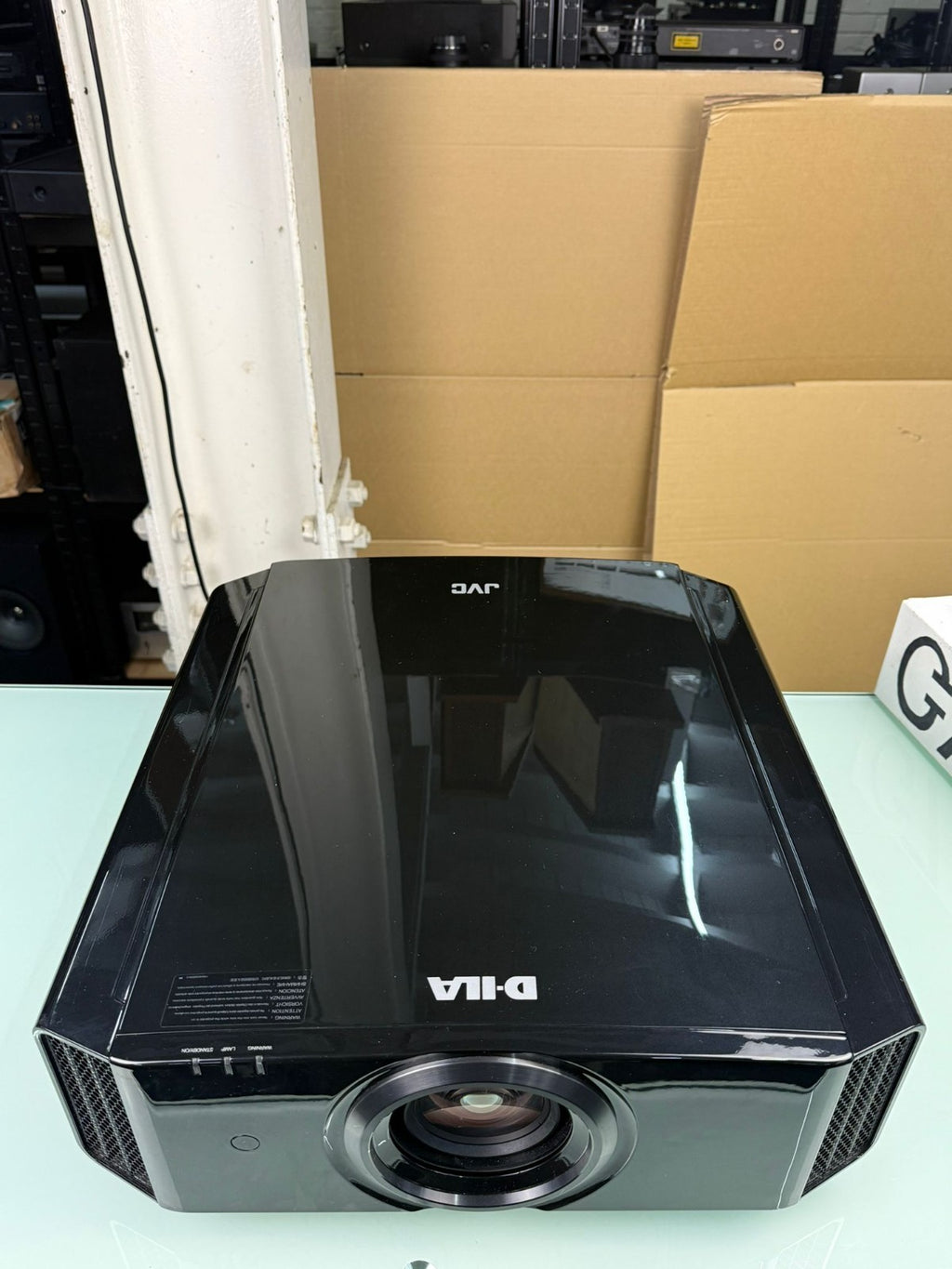 JVC DLA X3 BE D-ILA PROJECTOR WITH REMOTE