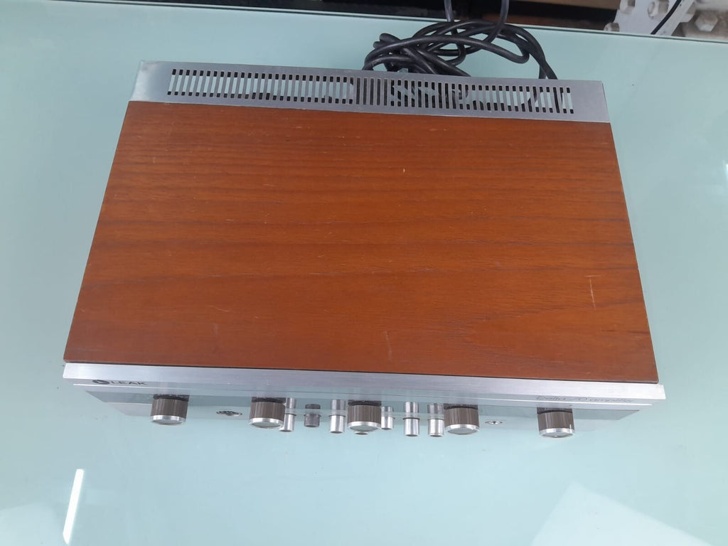 LEAK DELTA 70 AMPLIFIER