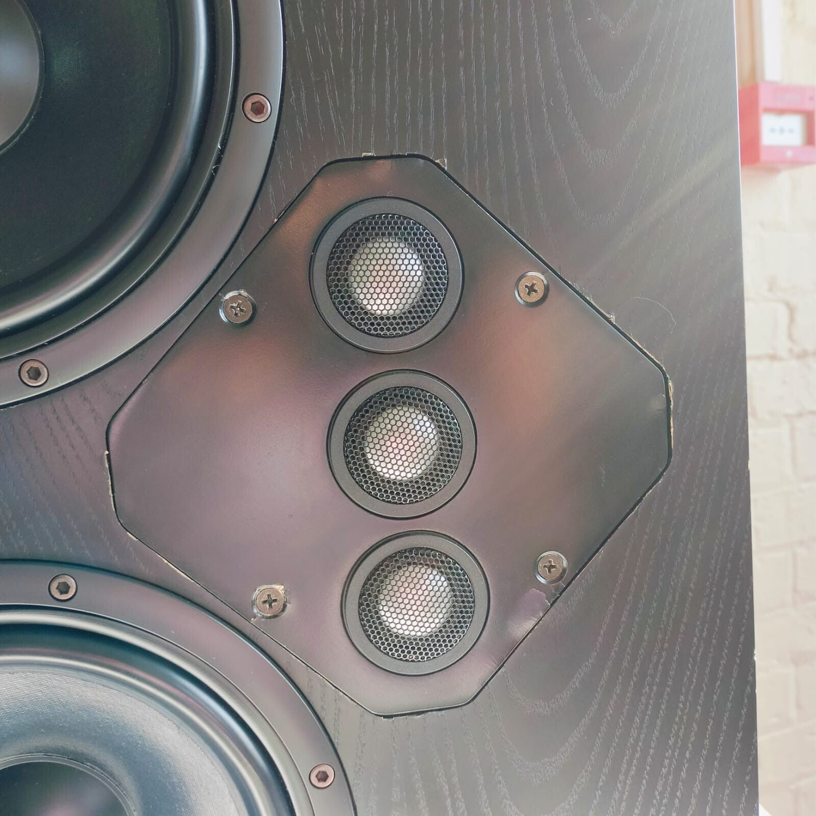 MCINTOSH HT 1 HOME THEATER LOUDSPEAKERS