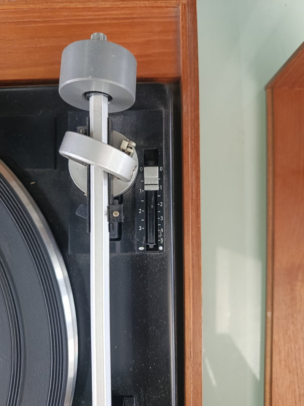 GARRARD AP 76 IN BUSH AREANA PLINTH TURNTABLE