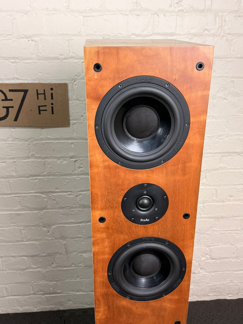 PROAC RESPONSE D THIRTY EIGHT 38 FLOOR STANDING SPEAKERS