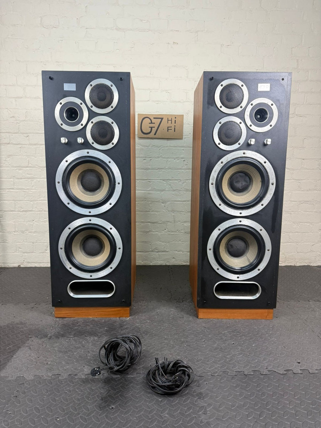 LEGENDARY SUPER RARE WHARFEDALE E90 FLOOR STANDING SPEAKERS