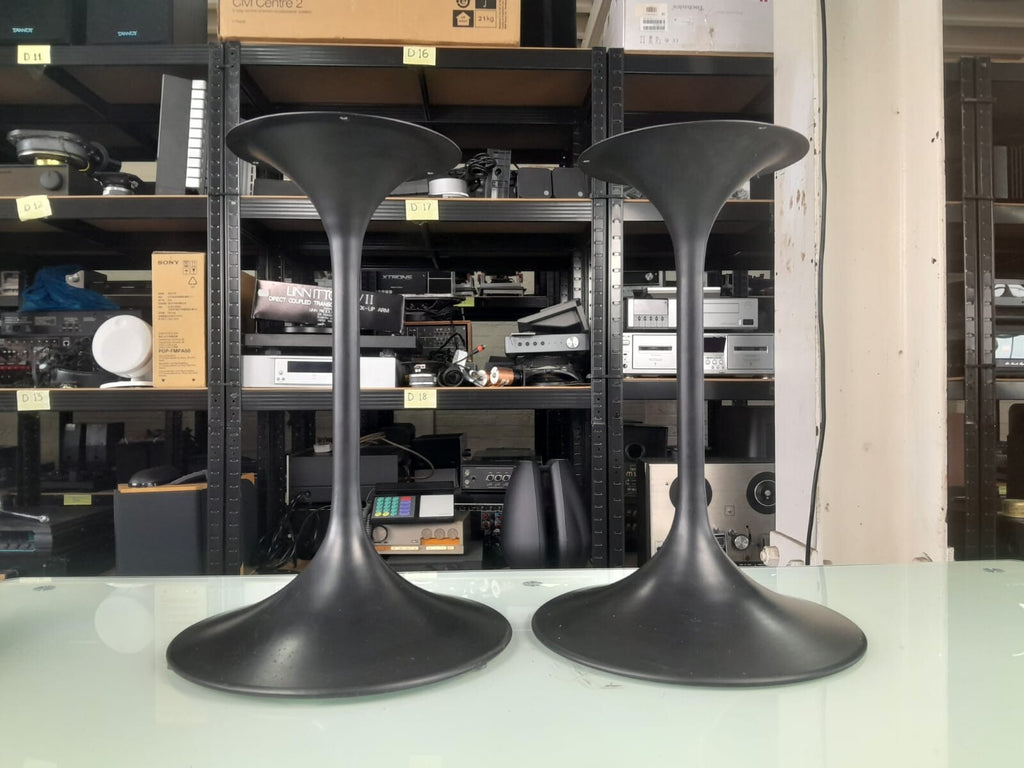 BOSE 901 TRUMPET FLOOR STANDS