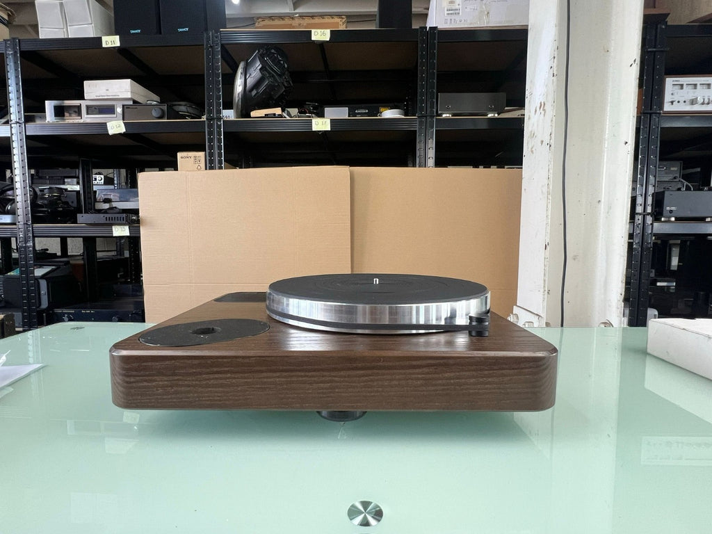 DR. FEICKERT ANALOGUE VOLARE TURNTABLE