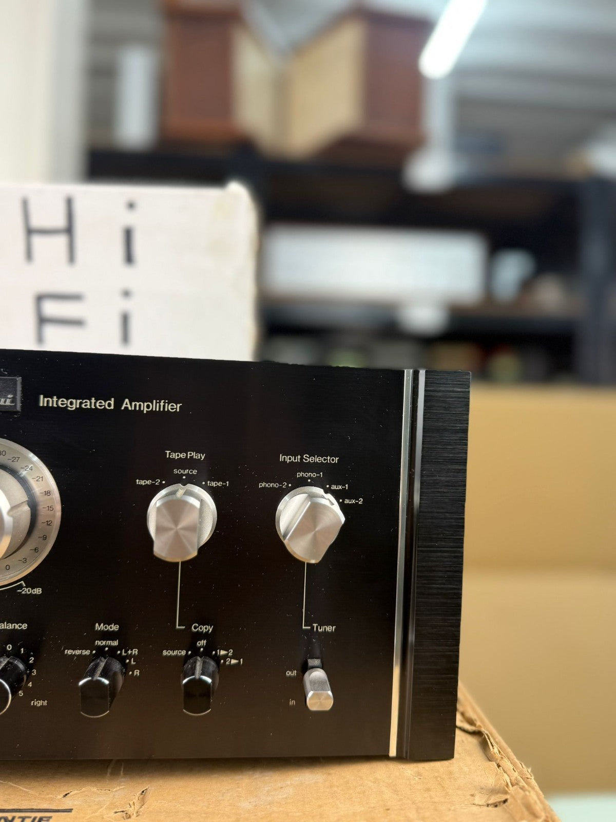 MINT SANSUI AU 9900 INTEGRATED AMPLIFIER