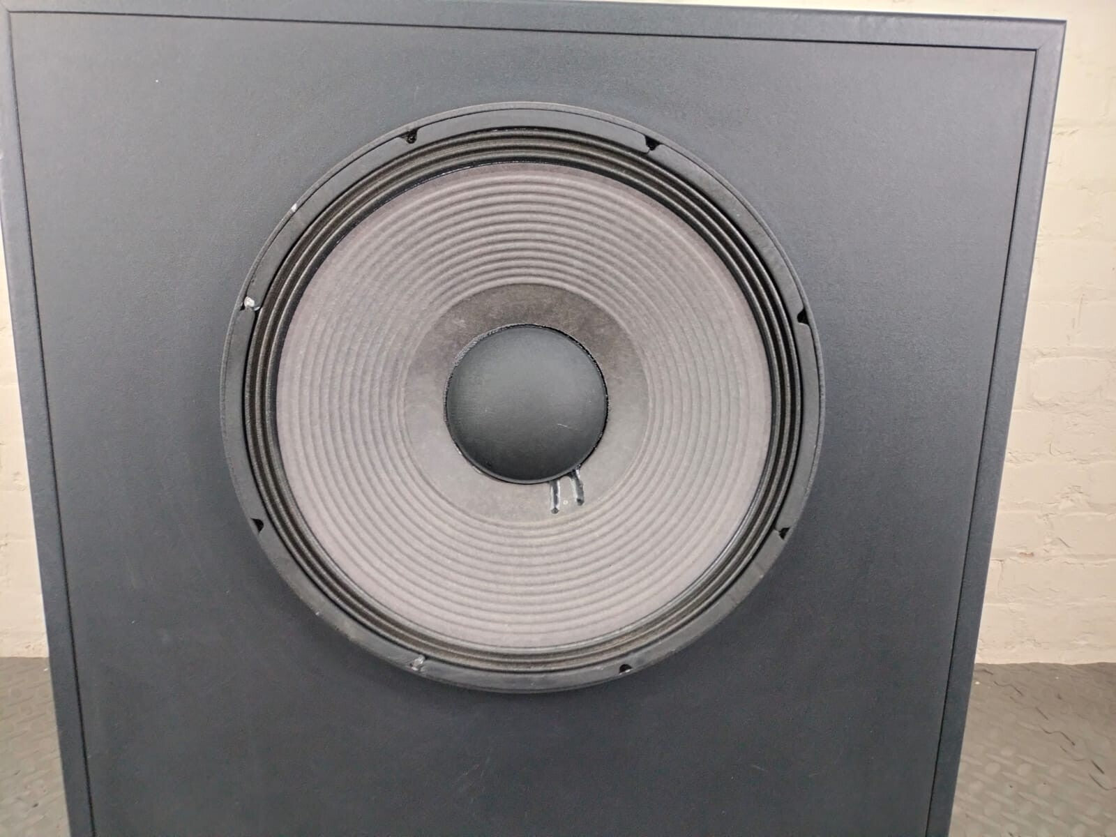 JBL 3678 SINGLE WOOFER BASS BOX